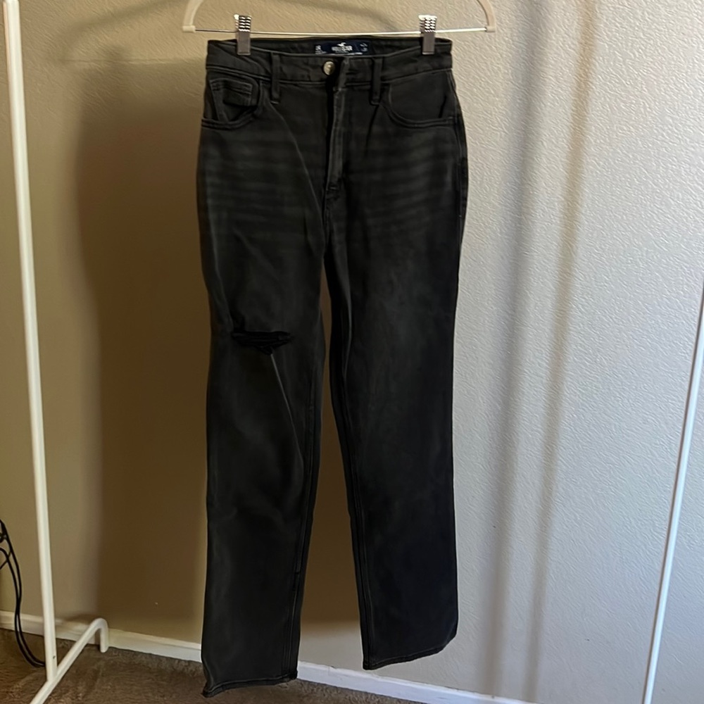Hollister Ultra High Rise Stacked Vintage Straight Jeans